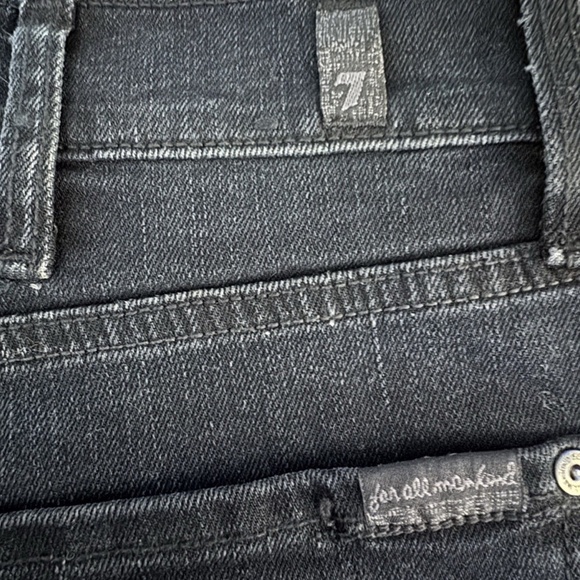 7 For All Mankind "The Straight" Size 38 Solid Black Denim Jean Shorts - EUC - Picture 3 of 6